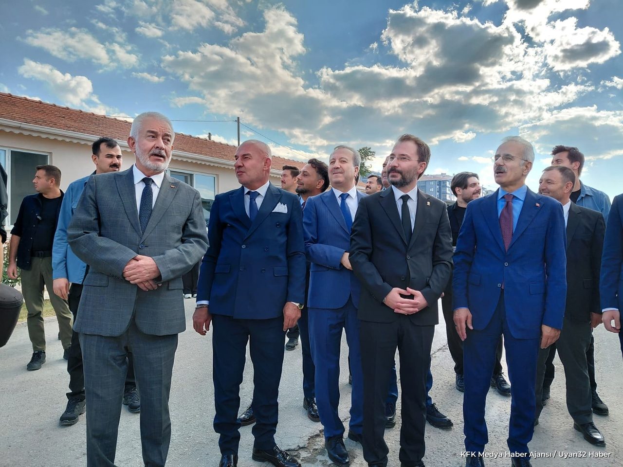 Ulaştırma Bakanı Uraloğlu, Isparta'da Gösteri Uçuşunu İzledi - Detay 4