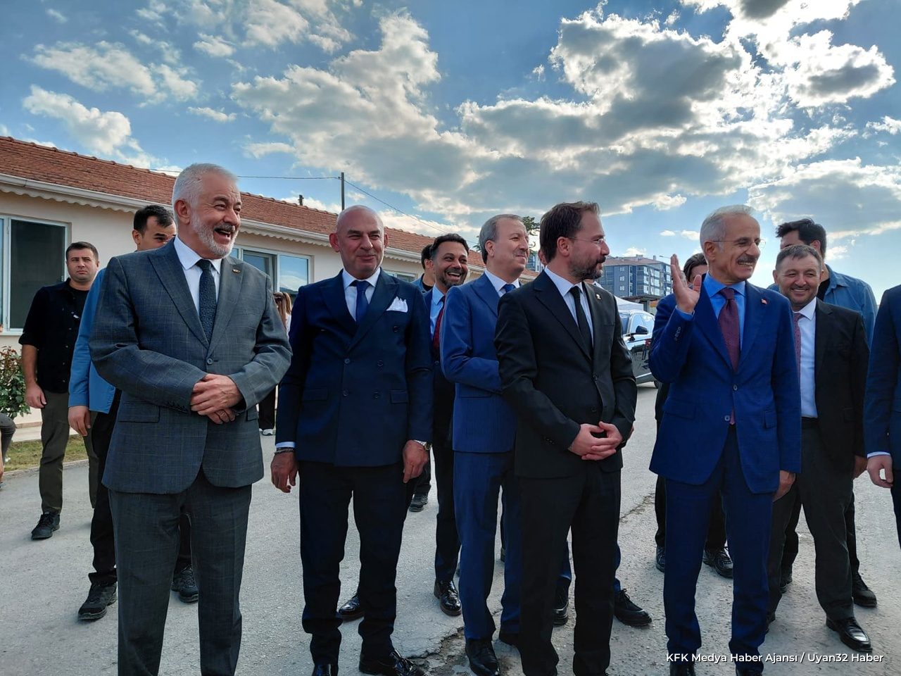 Ulaştırma Bakanı Uraloğlu, Isparta'da Gösteri Uçuşunu İzledi - Detay 5