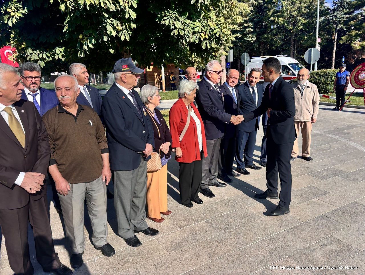Uluborlu'da Gaziler Günü Törenle Kutlandı: Çelenk Sunumu Yapıldı - Detay 5