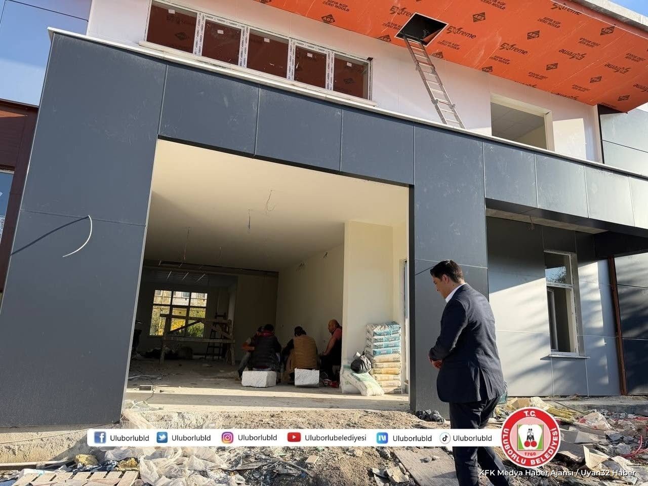 Uluborlu’da Gençlik Merkezi ve Konferans Salonu İnşaatı Sürüyor - Detay 2
