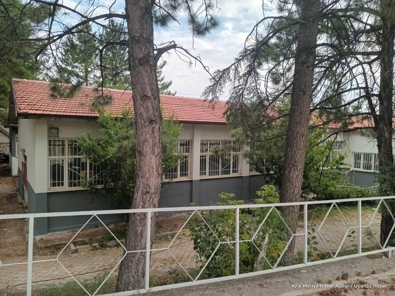 Uluborlu'da Okul İyileştirmeleri Devam Ediyor