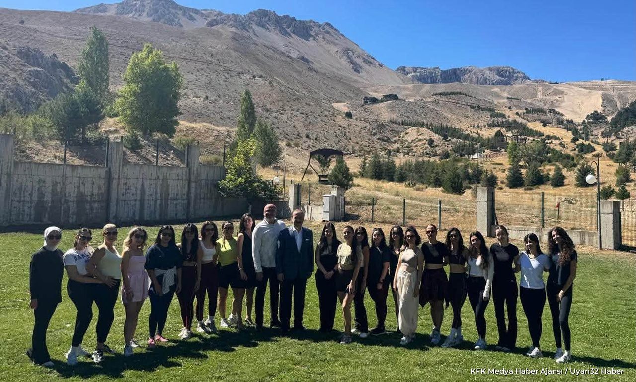 Vali Abdullah Erin Davraz'da Kamp Yapan Sporcularla Buluştu - Detay 3