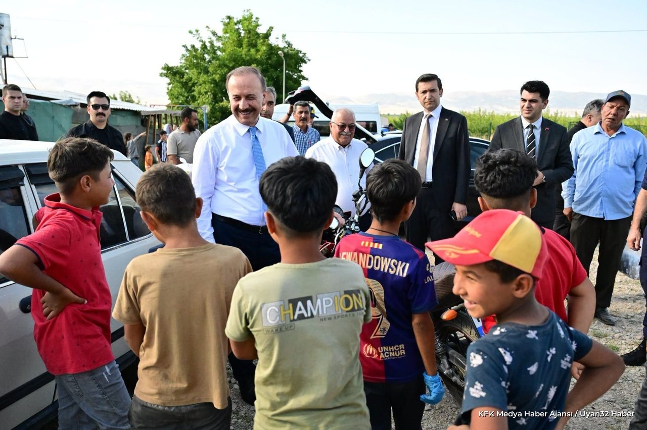 Vali Abdullah Erin Mevsimlik Tarım Emekçileriyle Buluştu