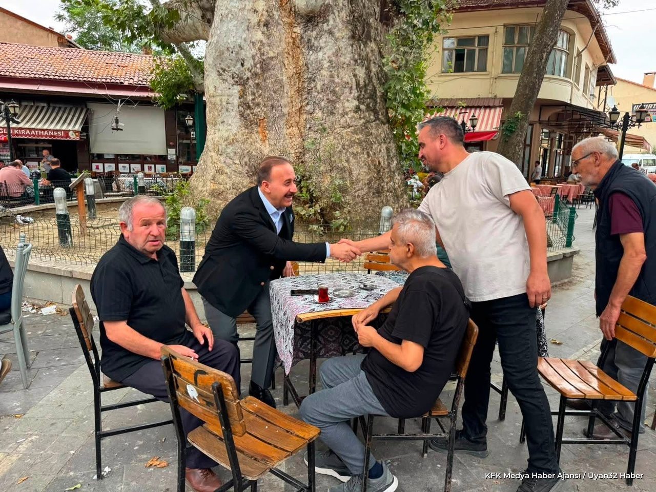 Vali Abdullah Erin Yalvaç'ta Halkla Buluştu