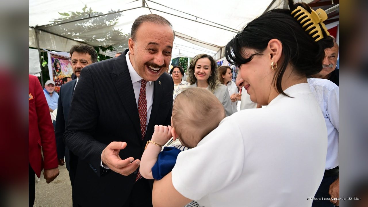 Vali Erin, Cemevi Aşure Programında Birlik Mesajı Verdi