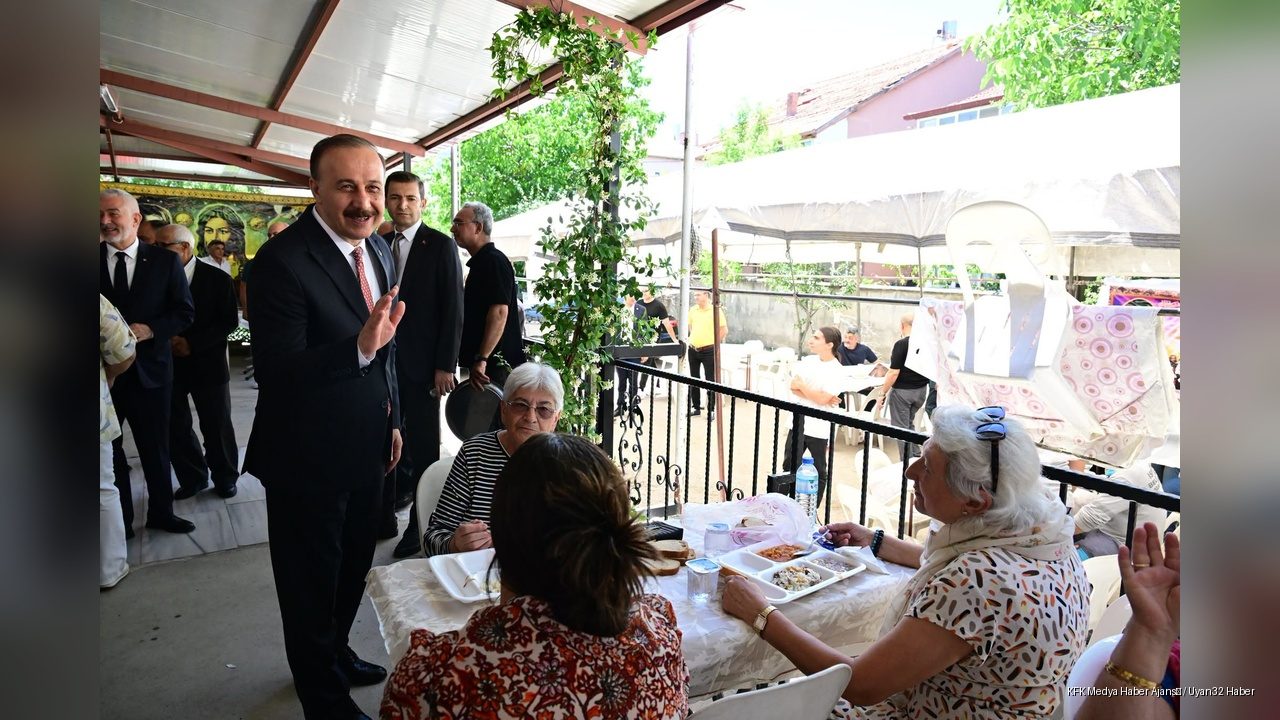 Vali Erin, Cemevi Aşure Programında Birlik Mesajı Verdi