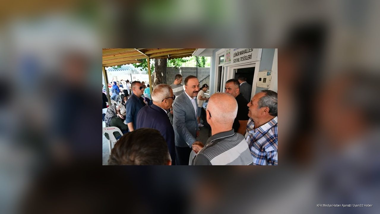 Vali Erin Çünür Mahallesi Aşure Programında Vatandaşlarla Buluştu