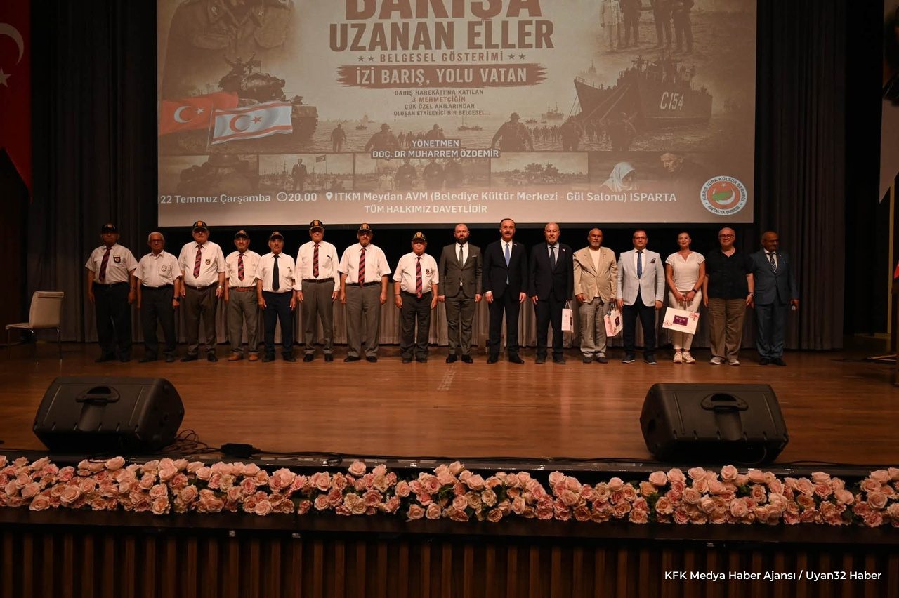 Vali Erin, Kıbrıs Barış Harekâtı Belgeselini İzledi