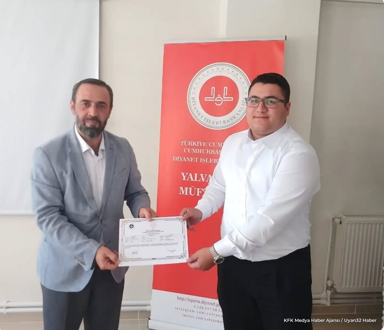 Yalvaç'ta Din Görevlilerine Ödül Töreni