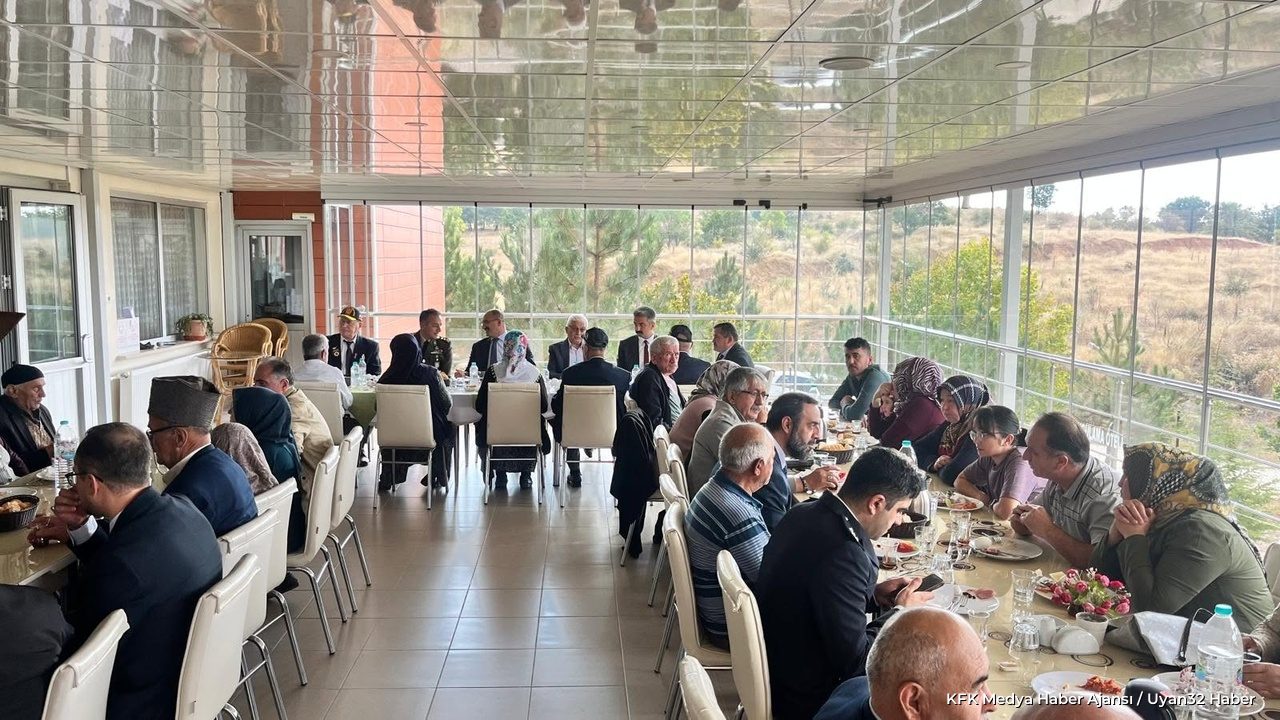 Yalvaç'ta Gaziler Günü Kutlaması - Detay 7