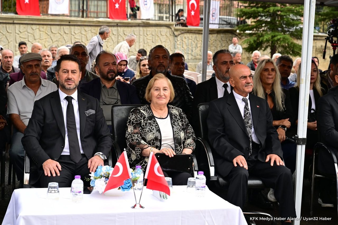 Yalvaç'ta Gülümser-Hayri Arıkan İlkokulu Törenle Açıldı - Detay 10