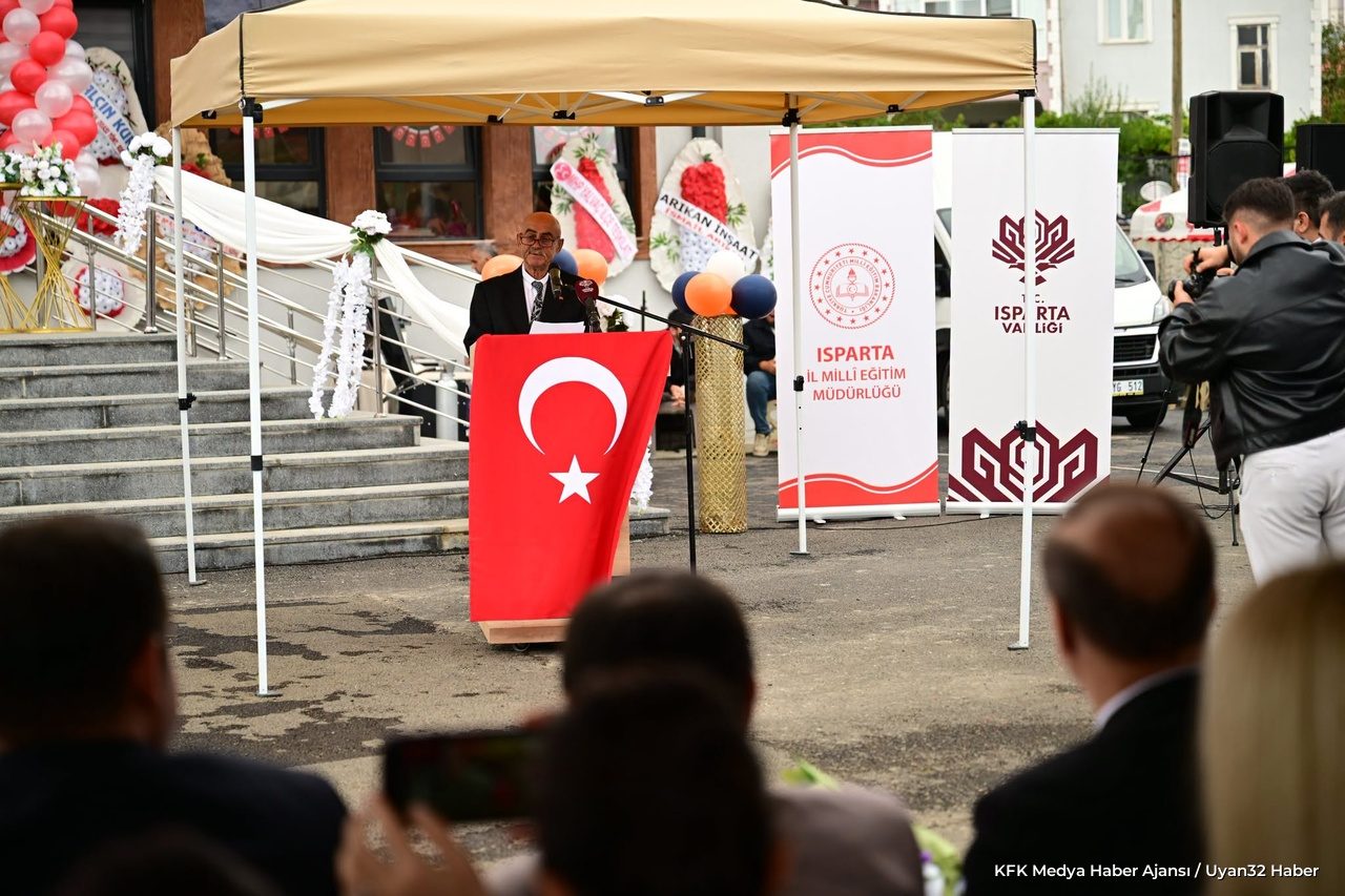 Yalvaç'ta Gülümser-Hayri Arıkan İlkokulu Törenle Açıldı - Detay 6