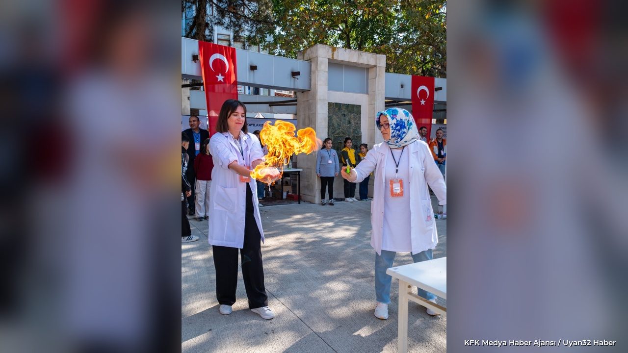 Yalvaç’ta TÜBİTAK Bilim Şenliği Düzenlendi - Detay 4