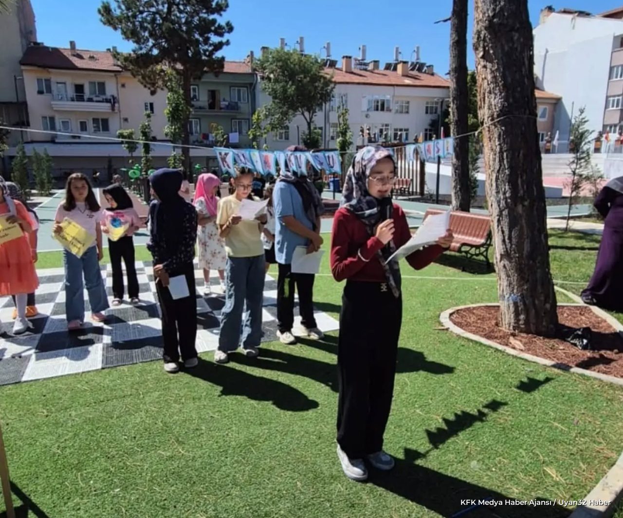 Yalvaç'ta Çocuklardan Geleneksel Gösteri