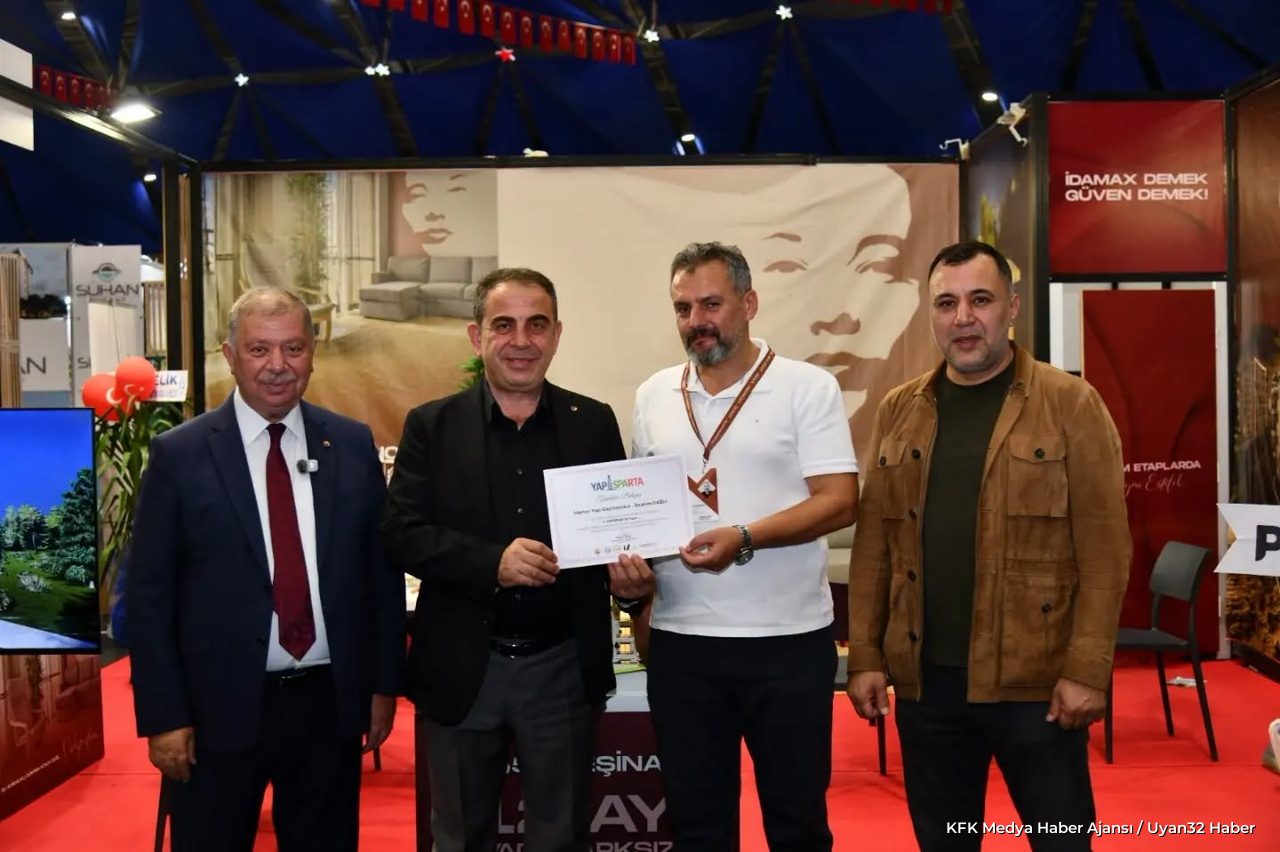 YAPISPARTA Fuarı Sona Erdi: Katılımcılara Belgeleri Takdim Edildi - Detay 4