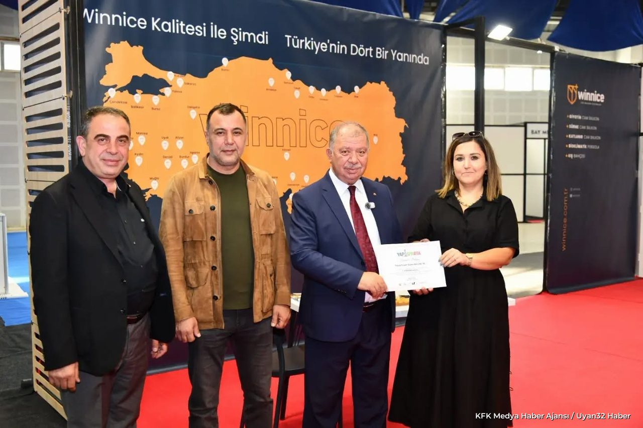 YAPISPARTA Fuarı Sona Erdi: Katılımcılara Belgeleri Takdim Edildi - Detay 9