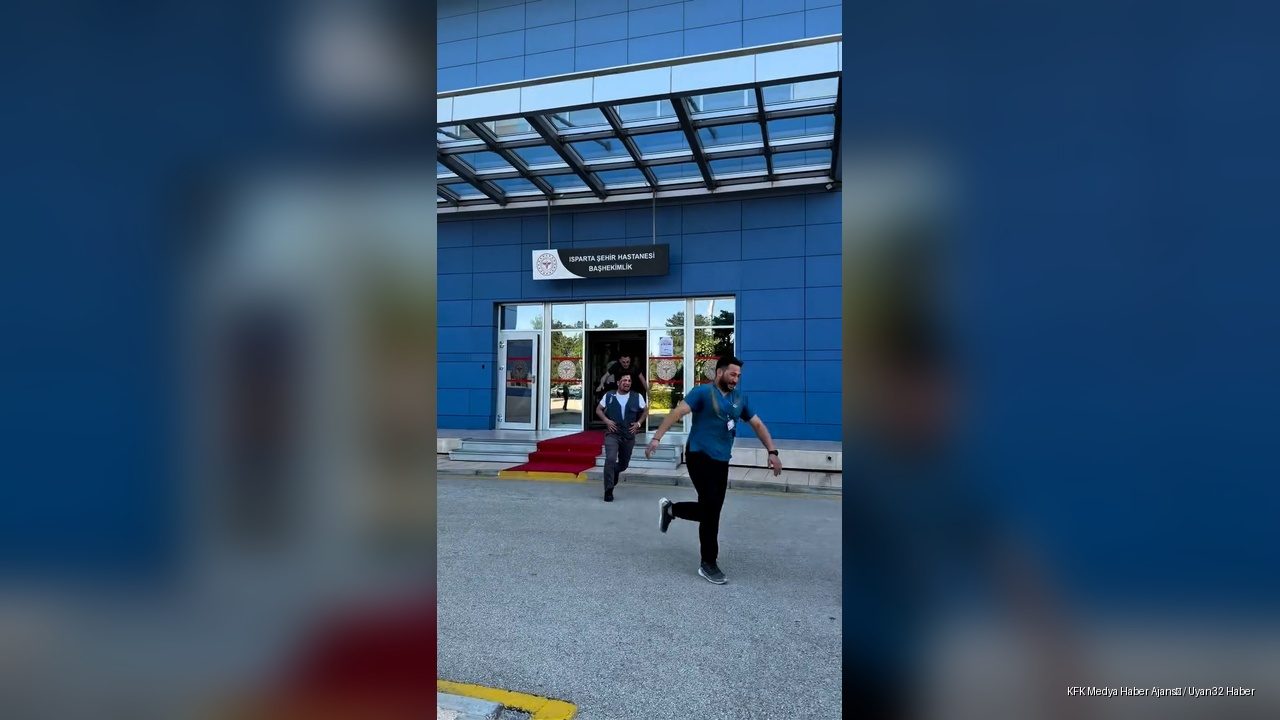 Yaralılara Anında Müdahale Edildi: Afet Tatbikatı Gerçeğini Aratmadı