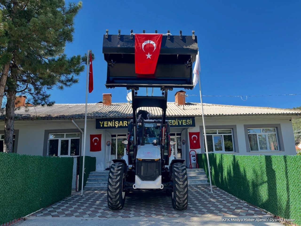 Yeni İş Makinesi Hizmete Girdi - Detay 3