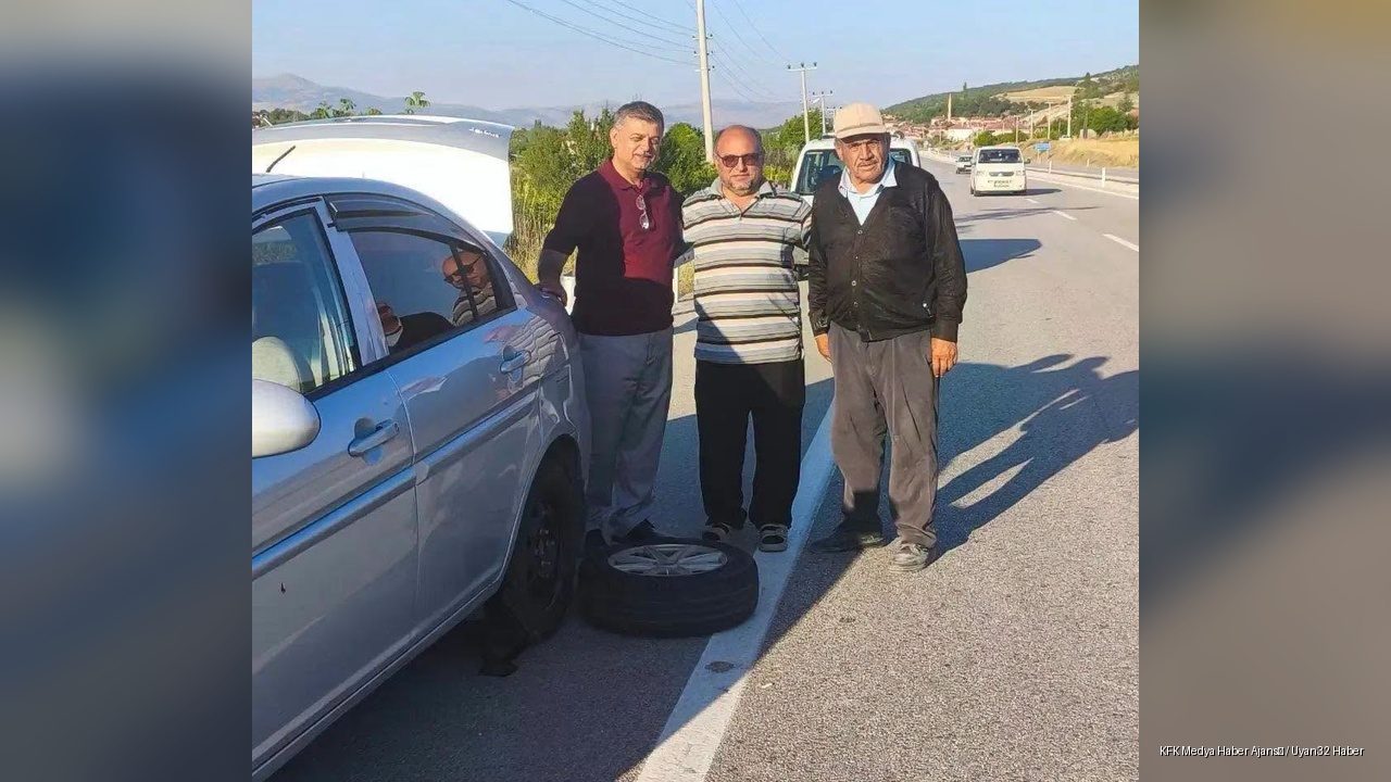 Yolda Kalan Din Görevlisine Uzanan El Ödülsüz Kalmadı