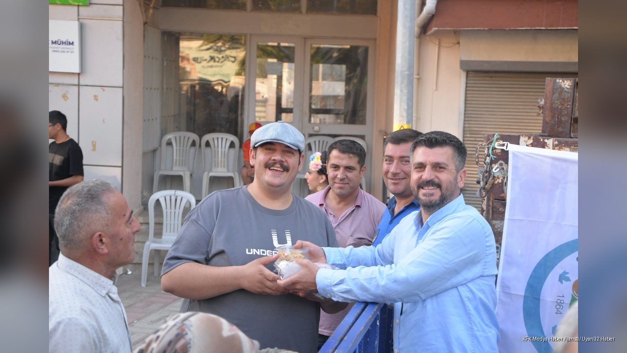 Yüzyıllardır Süren Gelenek: Tarihi Helva İkramı Yapıldı